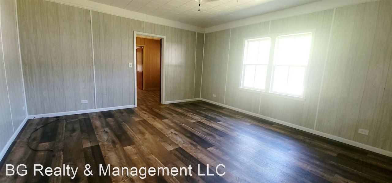 610 Mckinley St - Photo 3 of 13