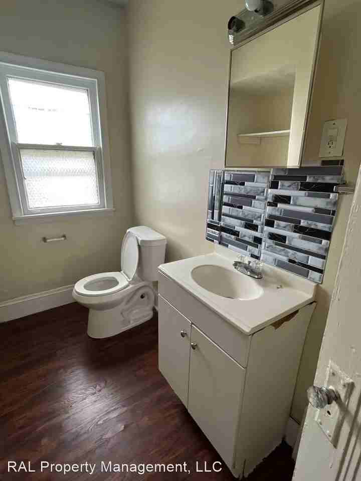 3690 Sudbury Rd - Photo 3 of 4