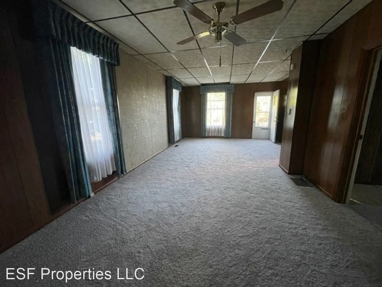 103 Perry St - Photo 3 of 3