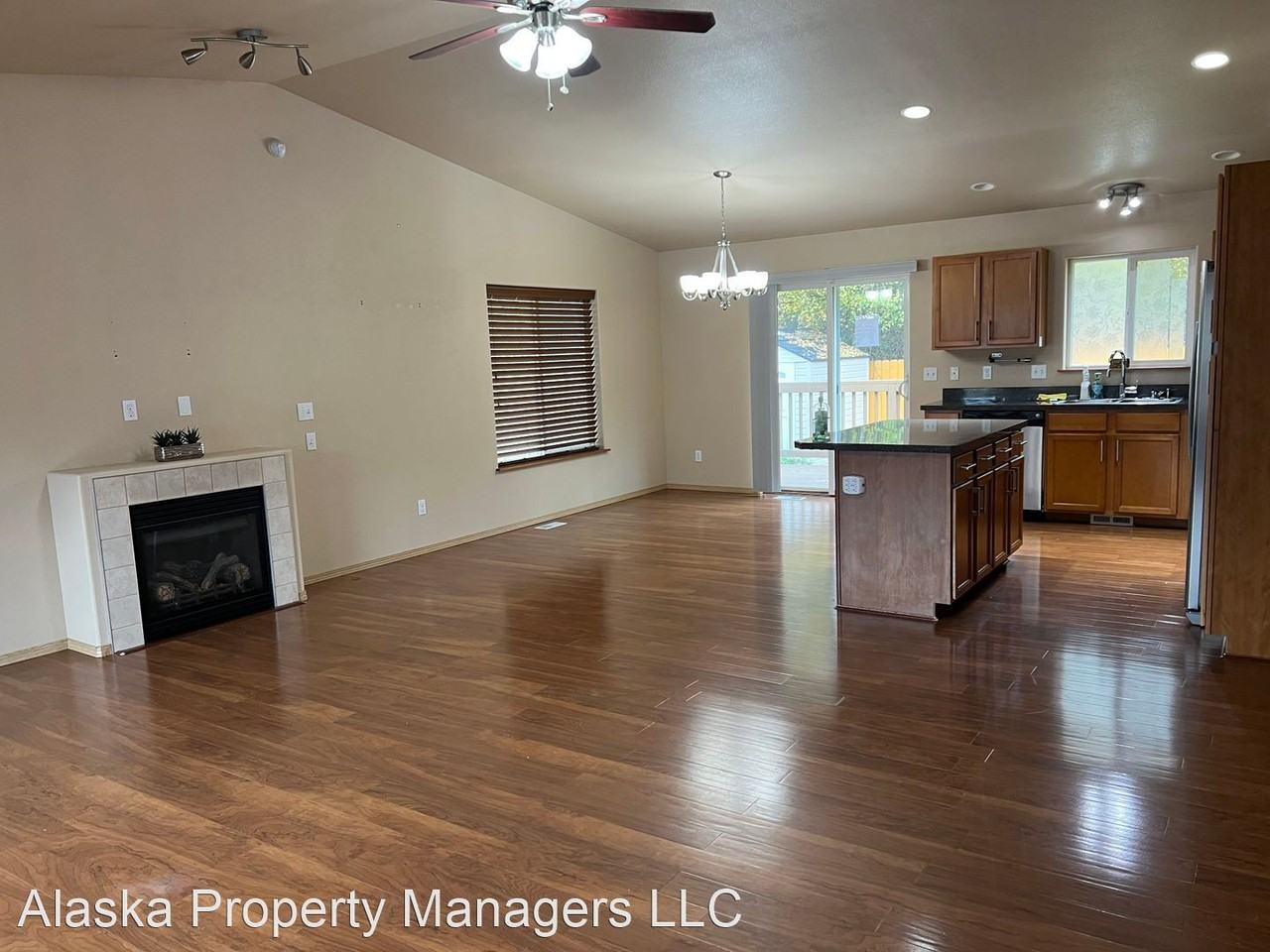 3877 Scenic View Dr - Photo 3 of 20