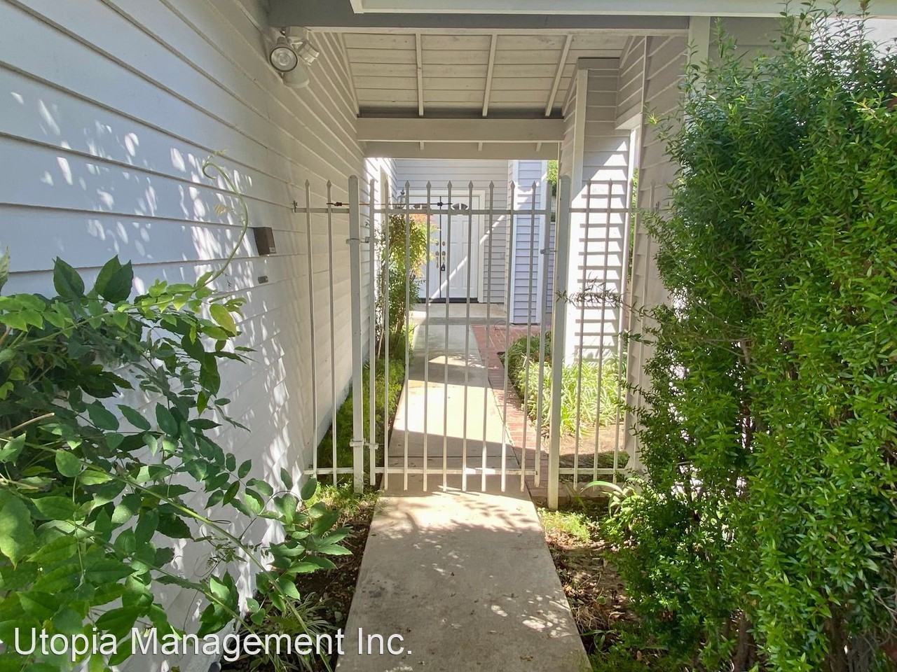 12485 Mountain Trail St - Photo 2 of 19