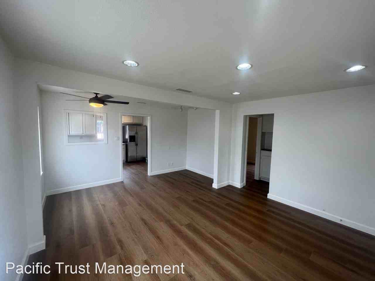 7642 Freda Ave - Photo 3 of 16