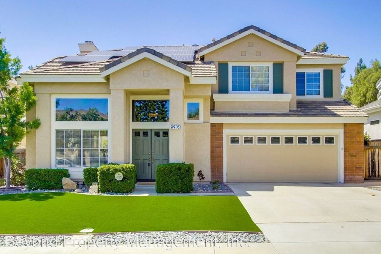 12104 Ferncrest Pl - Photo 2 of 24