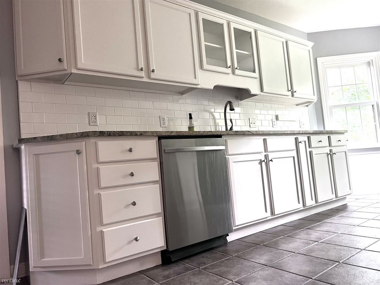 22 Parkview Dr Ne - Photo 3 of 16