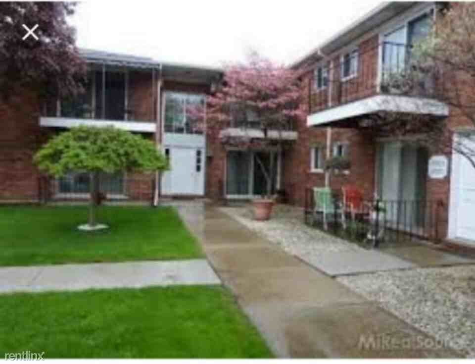 22039 E 11 Mile Rd - Photo 3 of 12