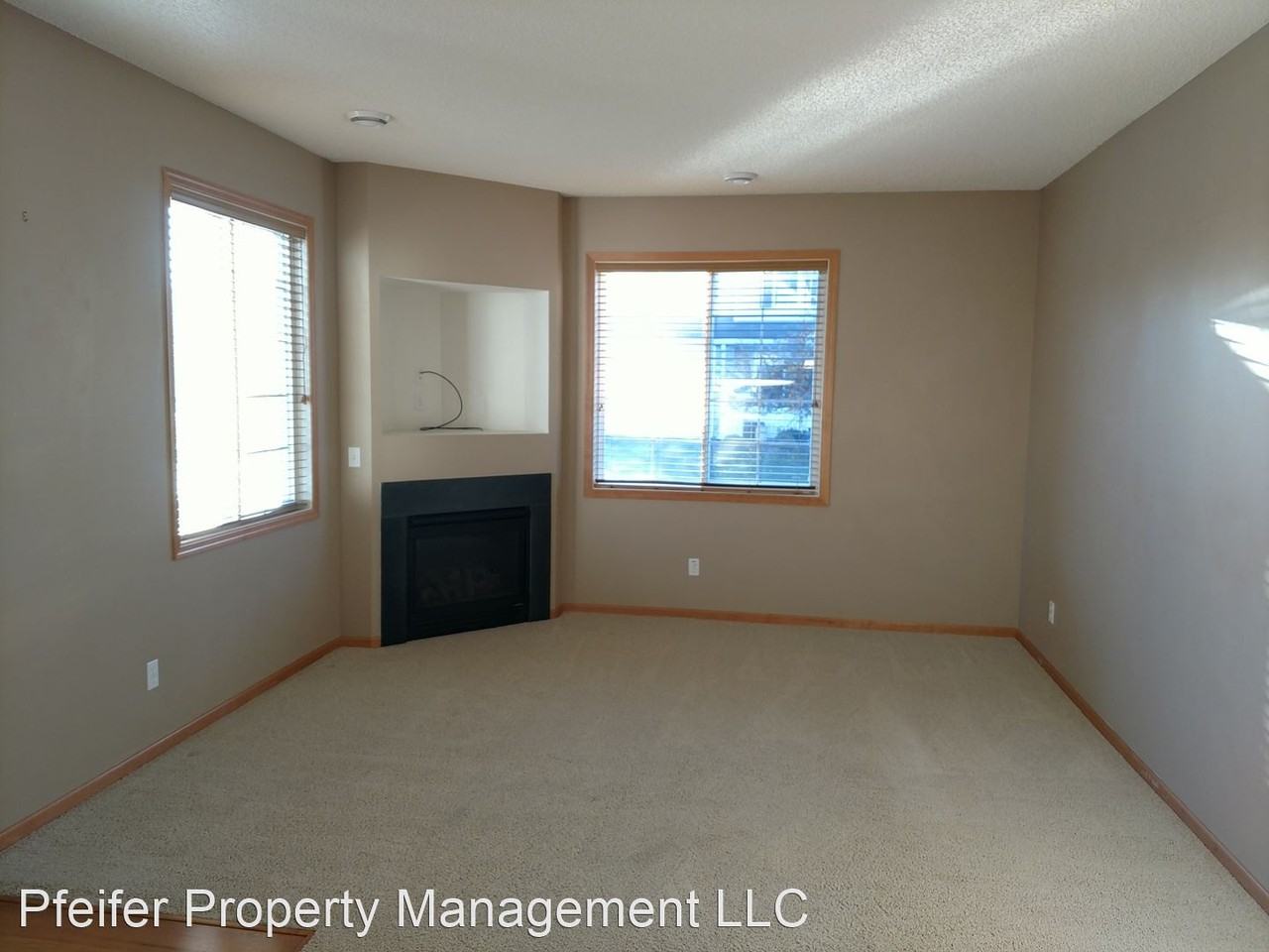 825 Willow Glen Ct - Photo 3 of 16