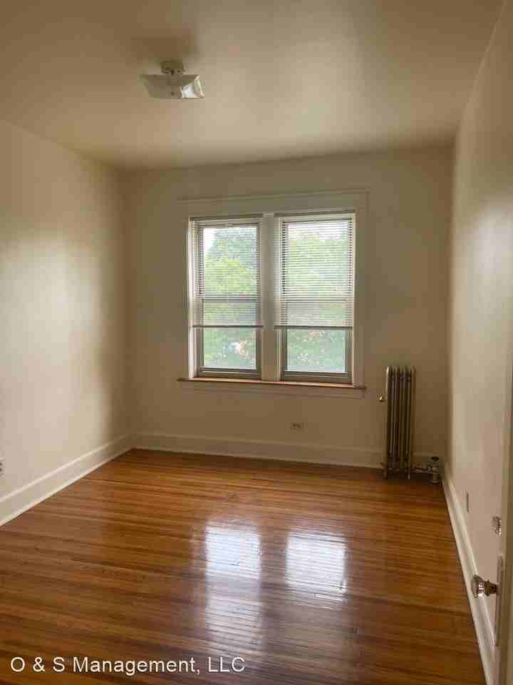 7200-10 S. South Shore Dr. 2525-2535 E. 72nd Street - Photo 3 of 6