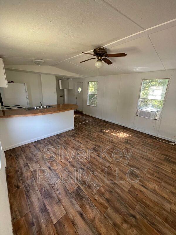 535 Old Mine Rd #2 - Photo 2 of 9