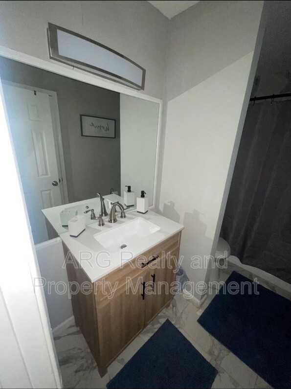 5043 Bell Dr Se - Photo 2 of 22