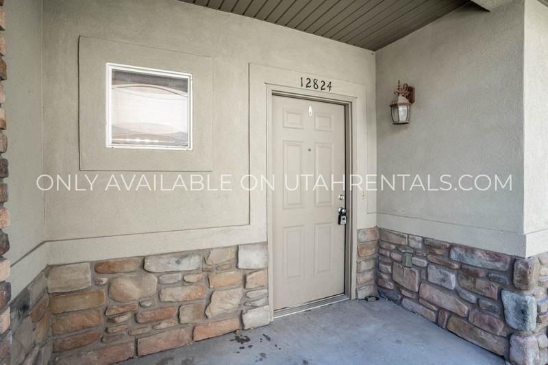 12824 S Timber Run Dr - Photo 2 of 22