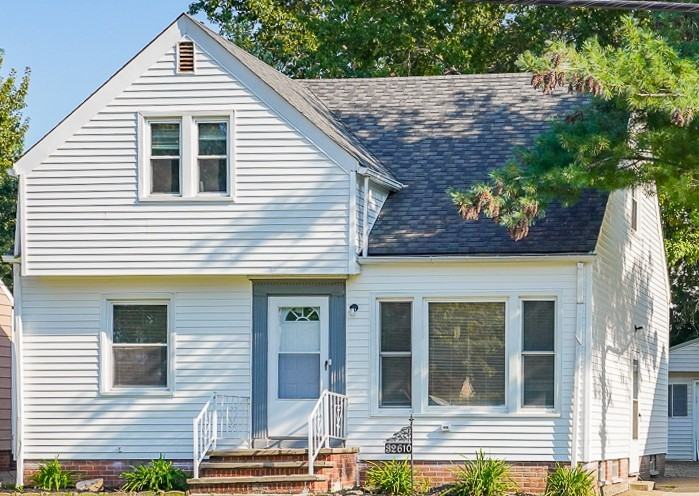 32610 Willowick Dr - Photo 2 of 28