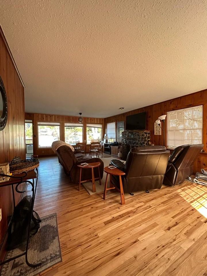 3747 Ne Johns Loop - Photo 2 of 21