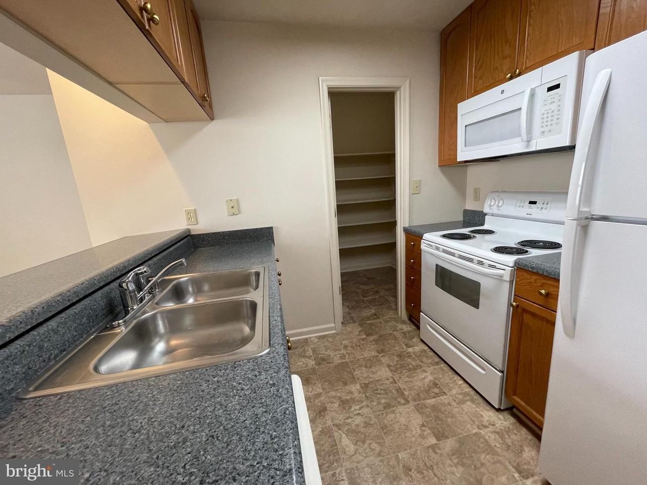 9 Belladonna Ln - Photo 2 of 5