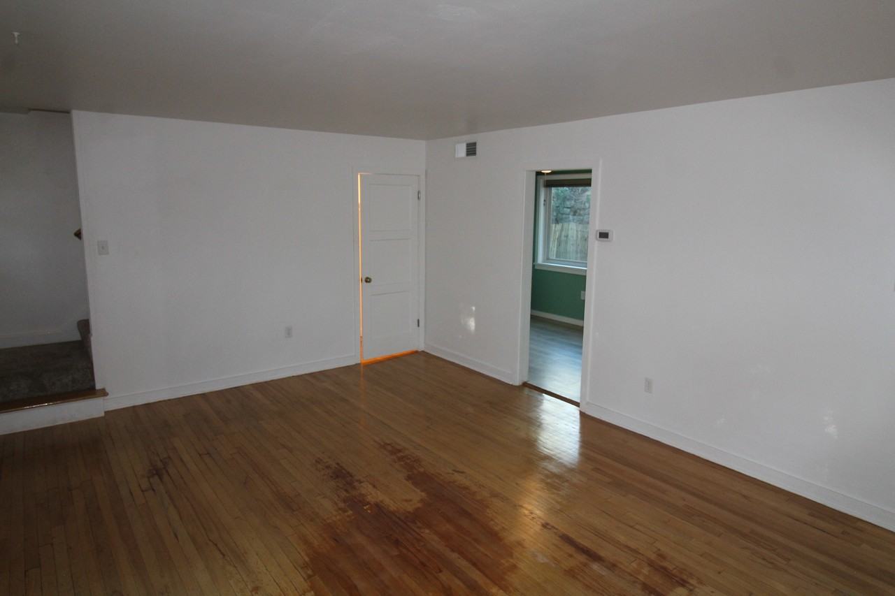 2185 44th St #C - Photo 3 of 13
