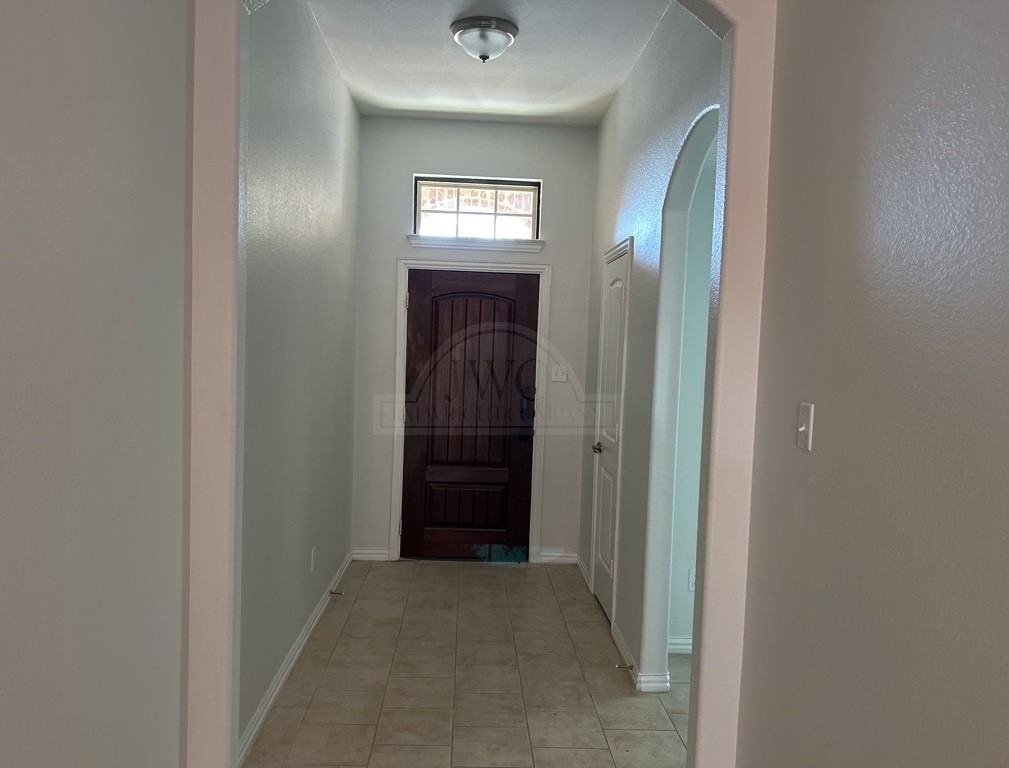 6311 Serpentine Dr - Photo 3 of 33