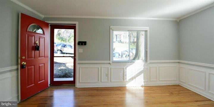 2004 S Quincy St - Photo 2 of 13