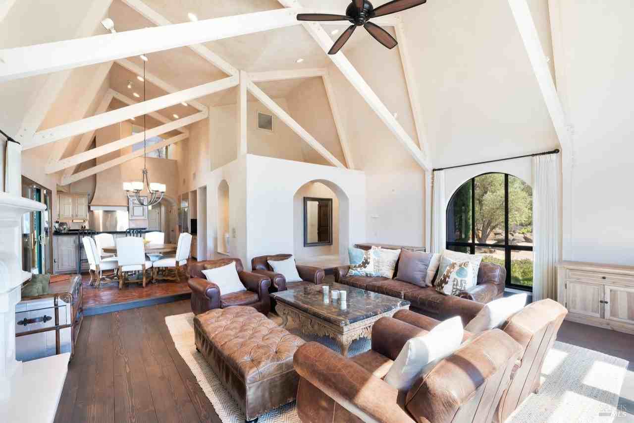 7760 Silverado Trl - Photo 6 of 50