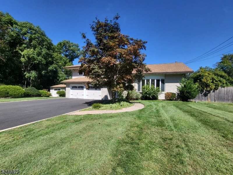 45 Glencrest Dr, Newton, NJ 07860 3 Bedroom House for 2,950/month Zumper