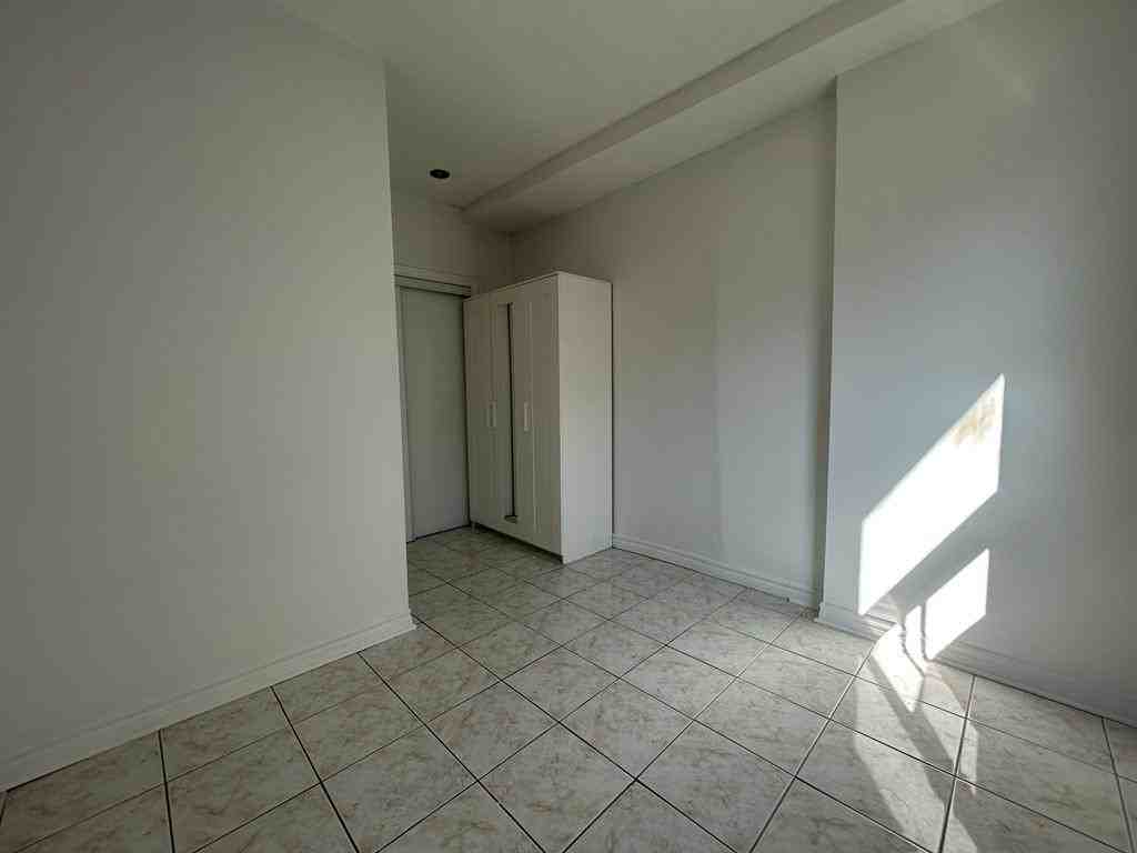 17 Ashbury Avenue #Back - Photo 5 of 10