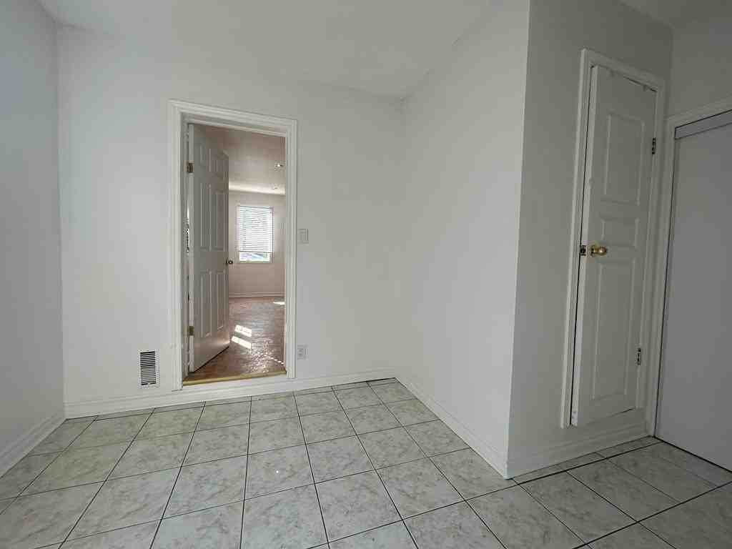 17 Ashbury Avenue #Back - Photo 4 of 10