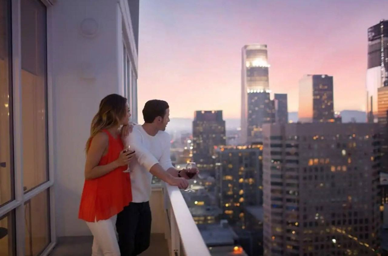 888 South Olive Street - Photo 3 of 24