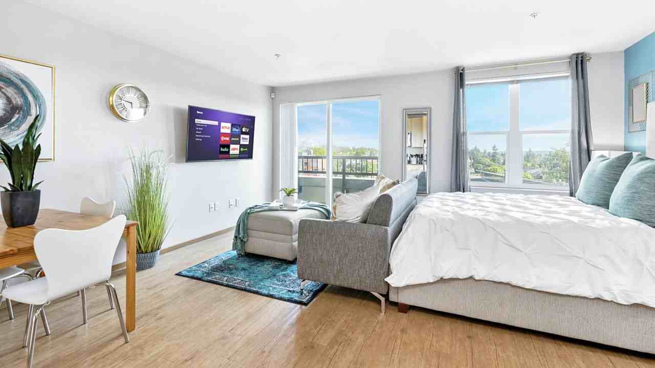 1636 S Mcclellan St #606 - Photo 3 of 7