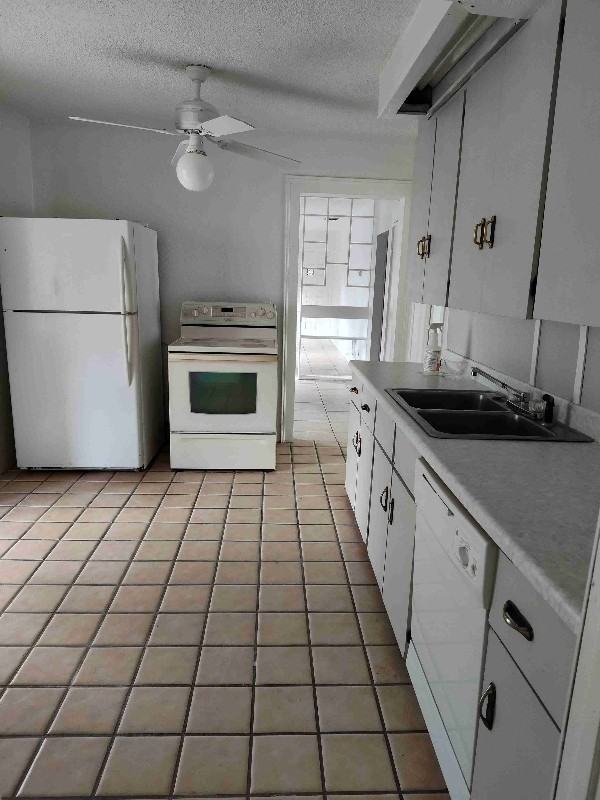 4860 163rd Ave N - Photo 3 of 18