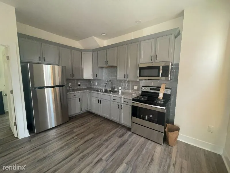 8 Madison St #DOWN - Photo 2 of 10