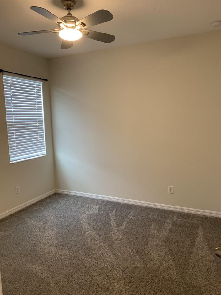 1786 Chatsworth Cir #1 - Photo 7 of 9