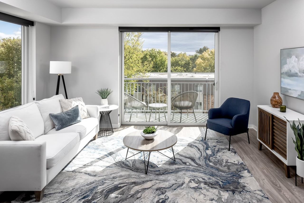 METRIC Apartments - Photo 2 of 15