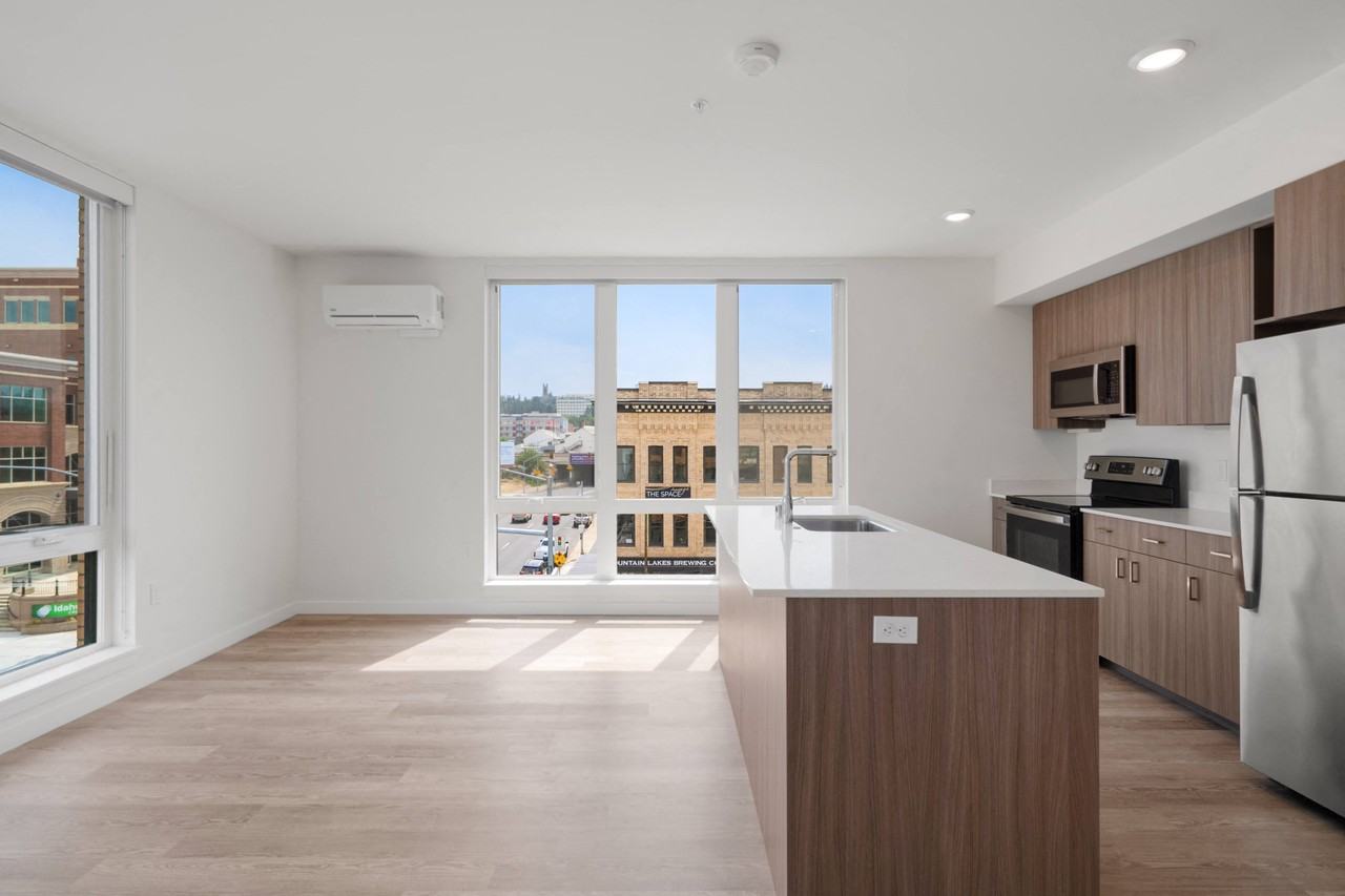 The Warren Apartments - Photo 5 of 50