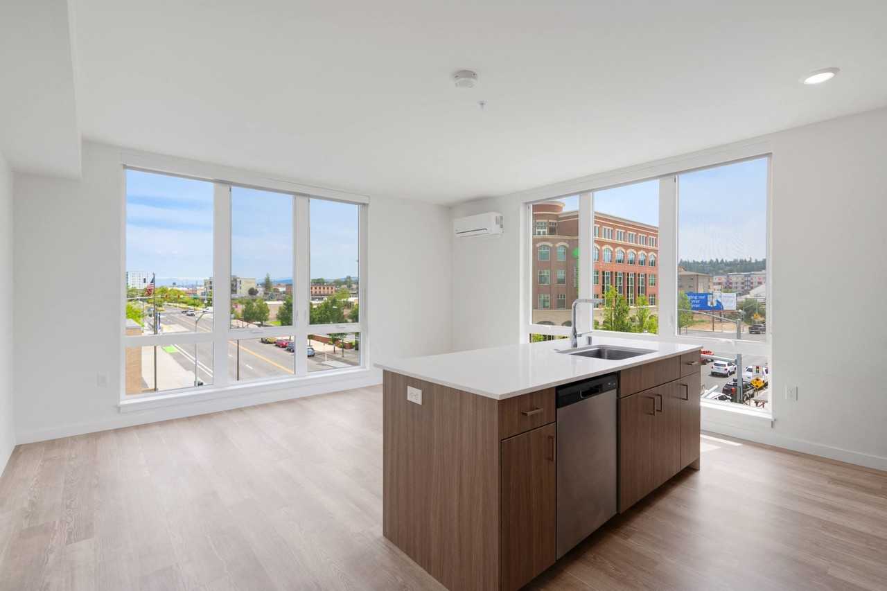 The Warren Apartments - Photo 6 of 50