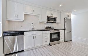 995 Bloor Street West #3rd