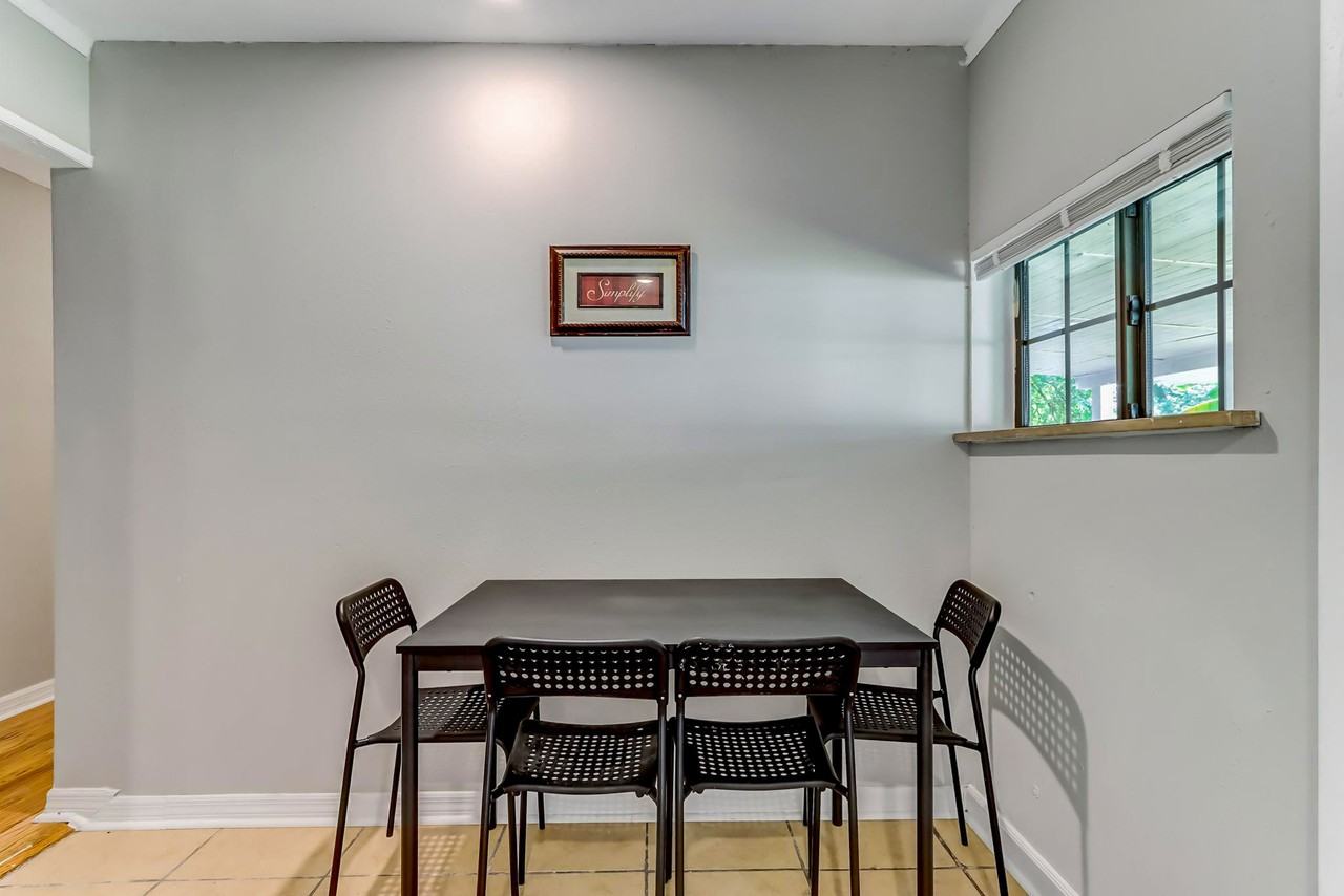 Galveston Ave - Photo 4 of 12