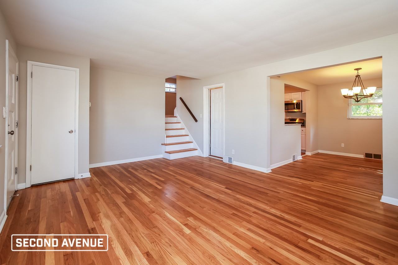 667 Regency Dr - Photo 2 of 16