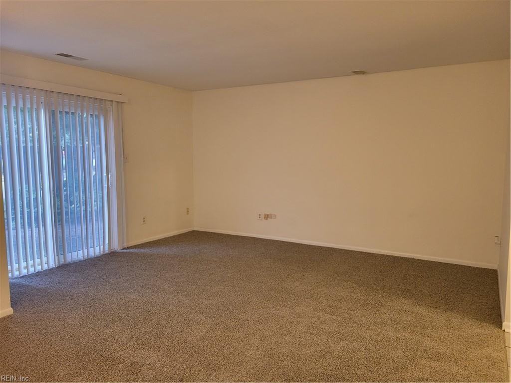 6463 Edward St - Photo 3 of 9