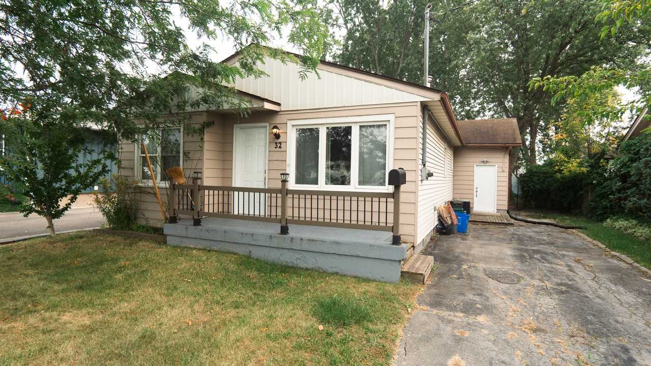 32 Admiral Road - Photo 2 of 2
