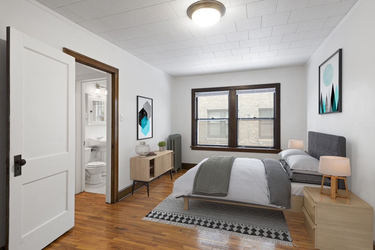 Brownstone on Grand - Photo 4 of 12