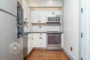 31 Brooklyn Ave #2B - Photo 1 of 1