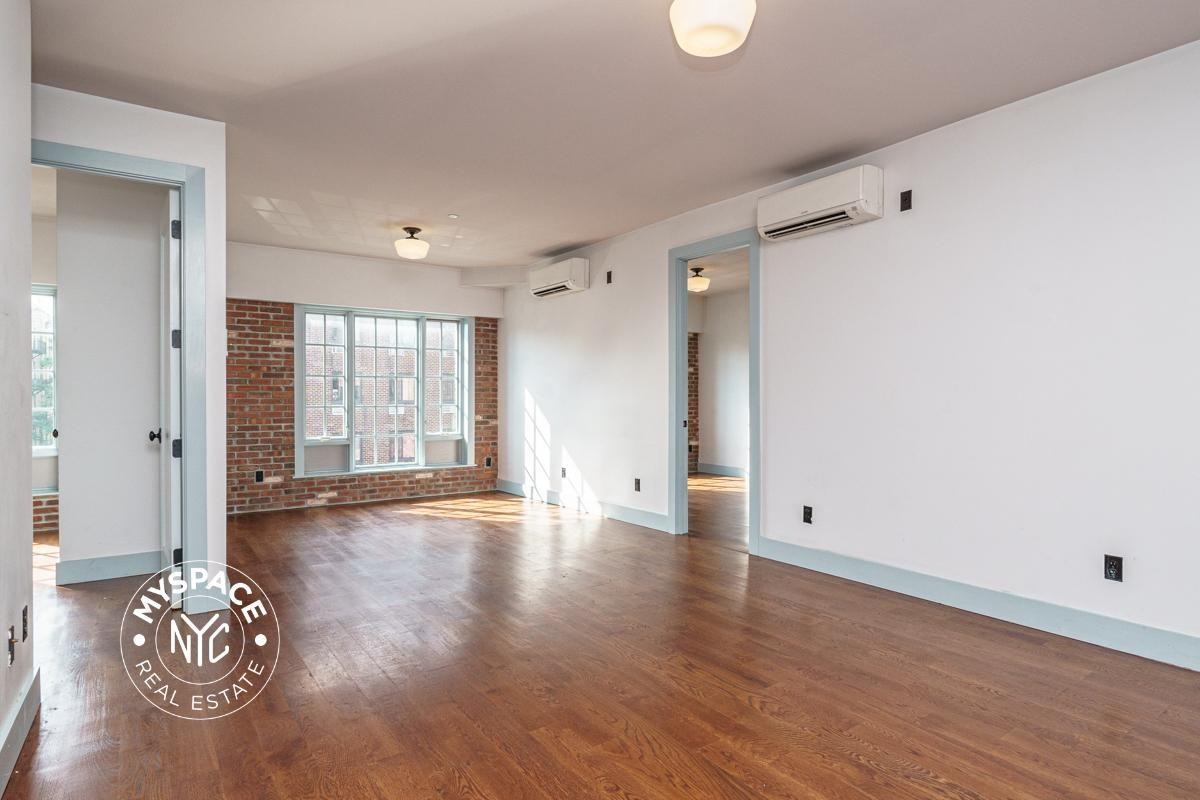 31 Brooklyn Ave #2B - Photo 2 of 28