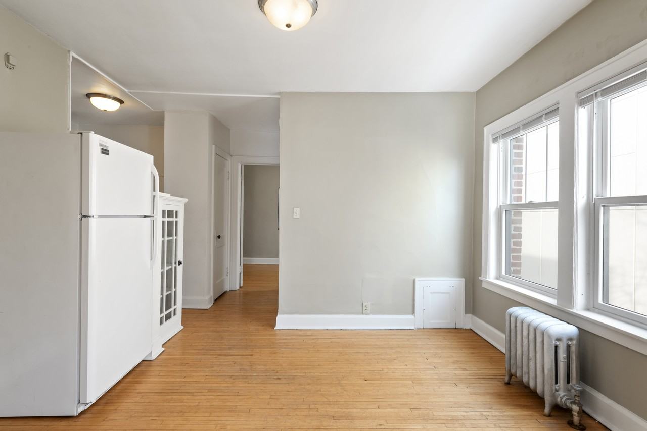 Princeton Hall - Photo 3 of 8