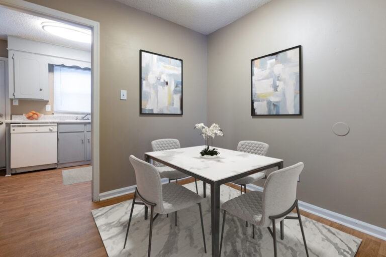 The Edge - Photo 5 of 36