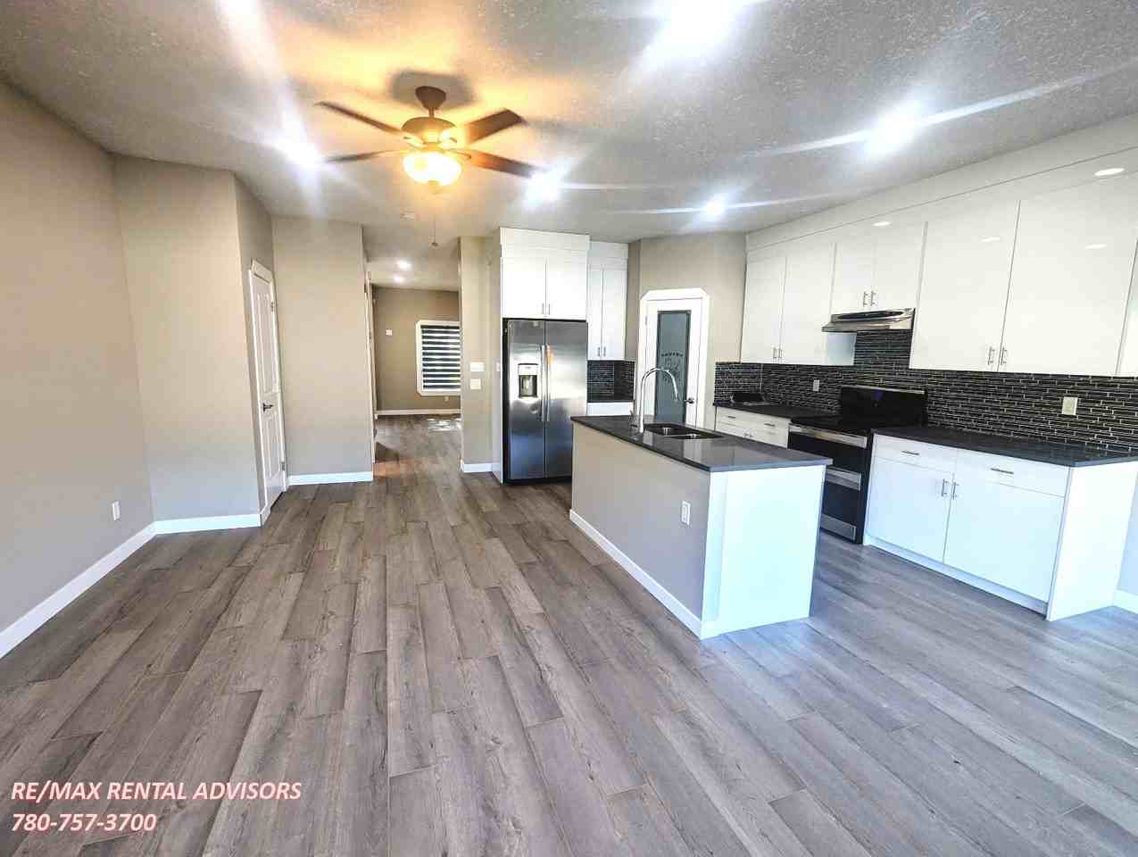 4238 114 Ave Nw - Photo 3 of 17