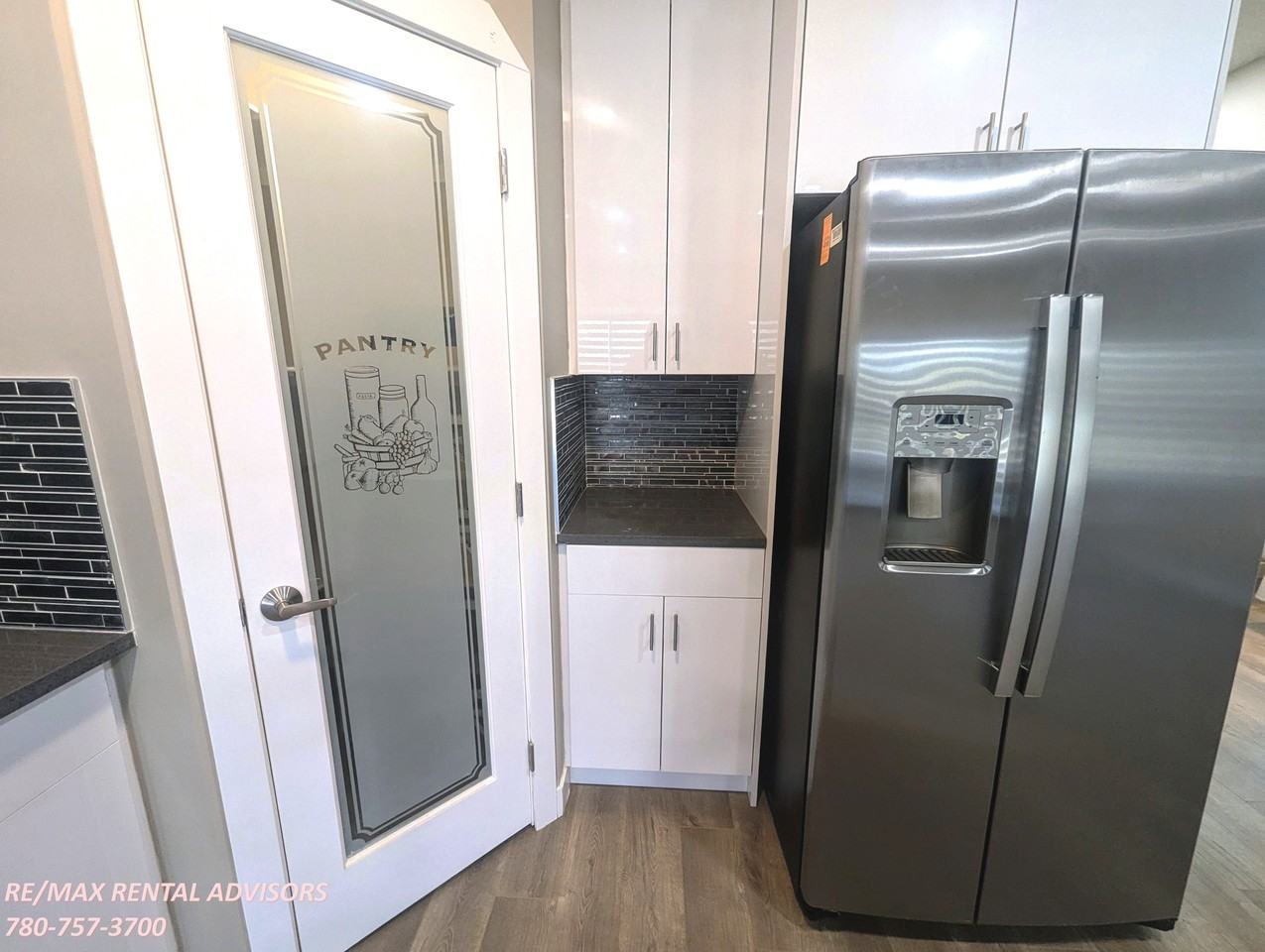 4240 114 Ave Nw - Photo 3 of 23