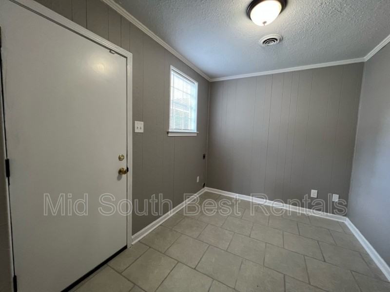 6477 Birkenhead Rd - Photo 6 of 8