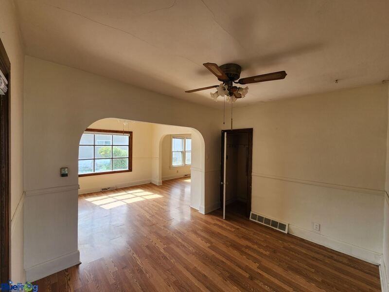 2009 Mount Vernon St - Photo 5 of 21