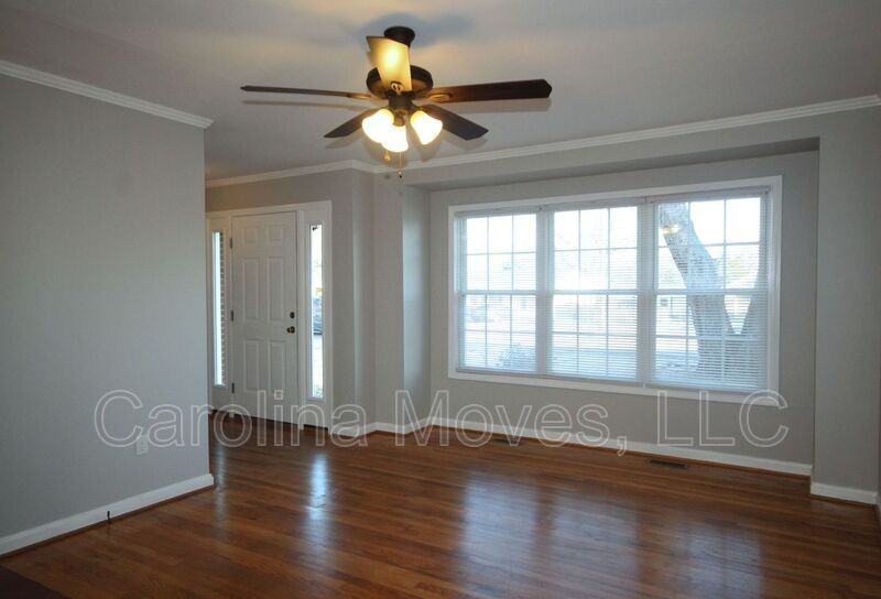 16 Ashwood Ave - Photo 6 of 16