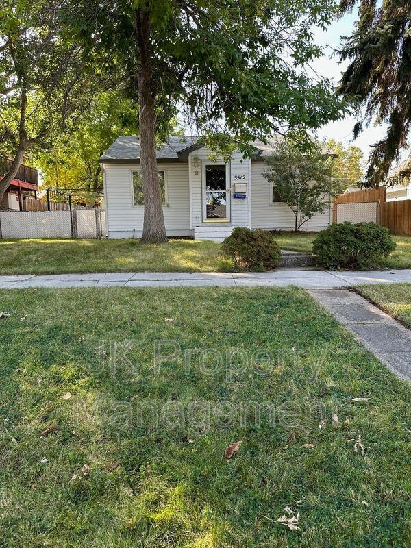3512 4th Ave N - Photo 3 of 38