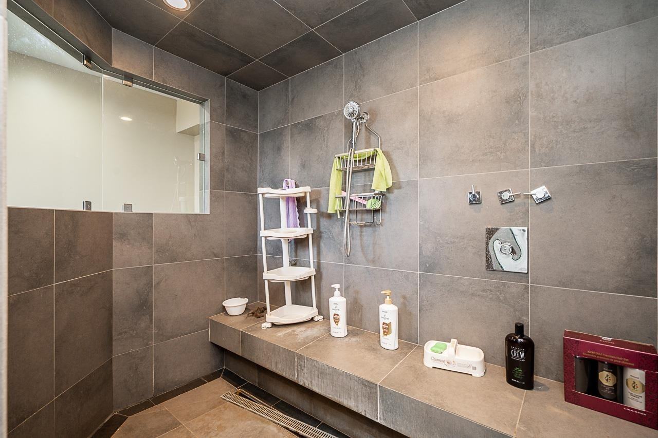 2113 Venice Avenue Basement - Photo 3 of 8