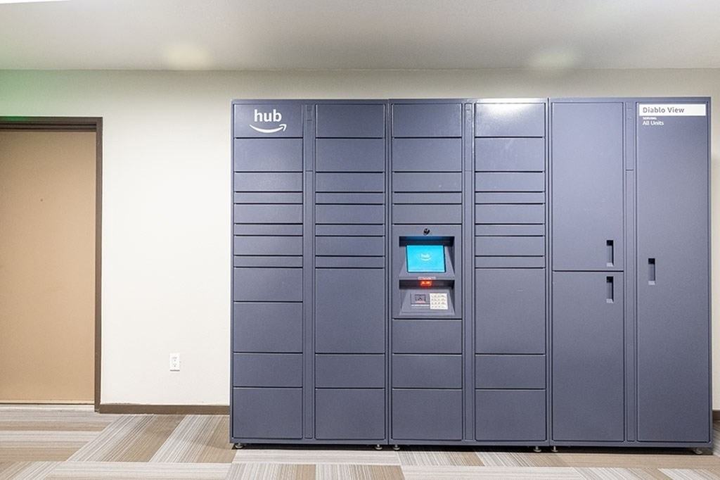 Diablo View Apartments - Photo 4 of 37